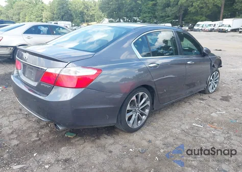 2015 Honda Accord Sport z USA, uszkodzony, nr VIN 1HGCR2F57FA066826